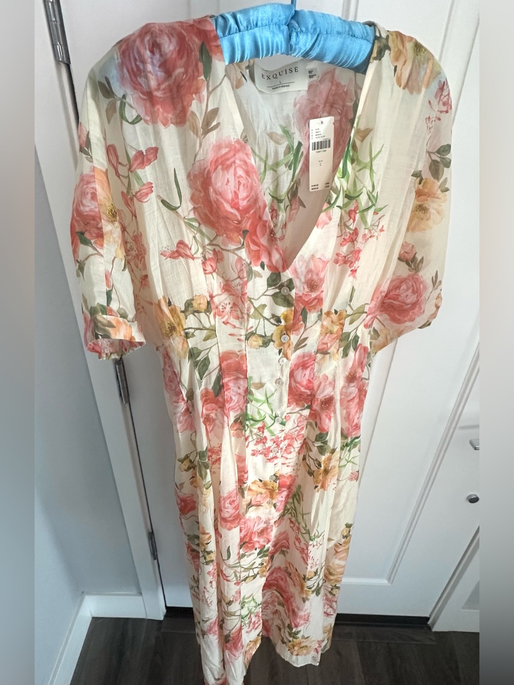 Floral V-Neck Midi Dress in Cream and Pink